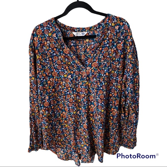 An Old Navy Tunic Shirt in XXL - Picture 2 of 6